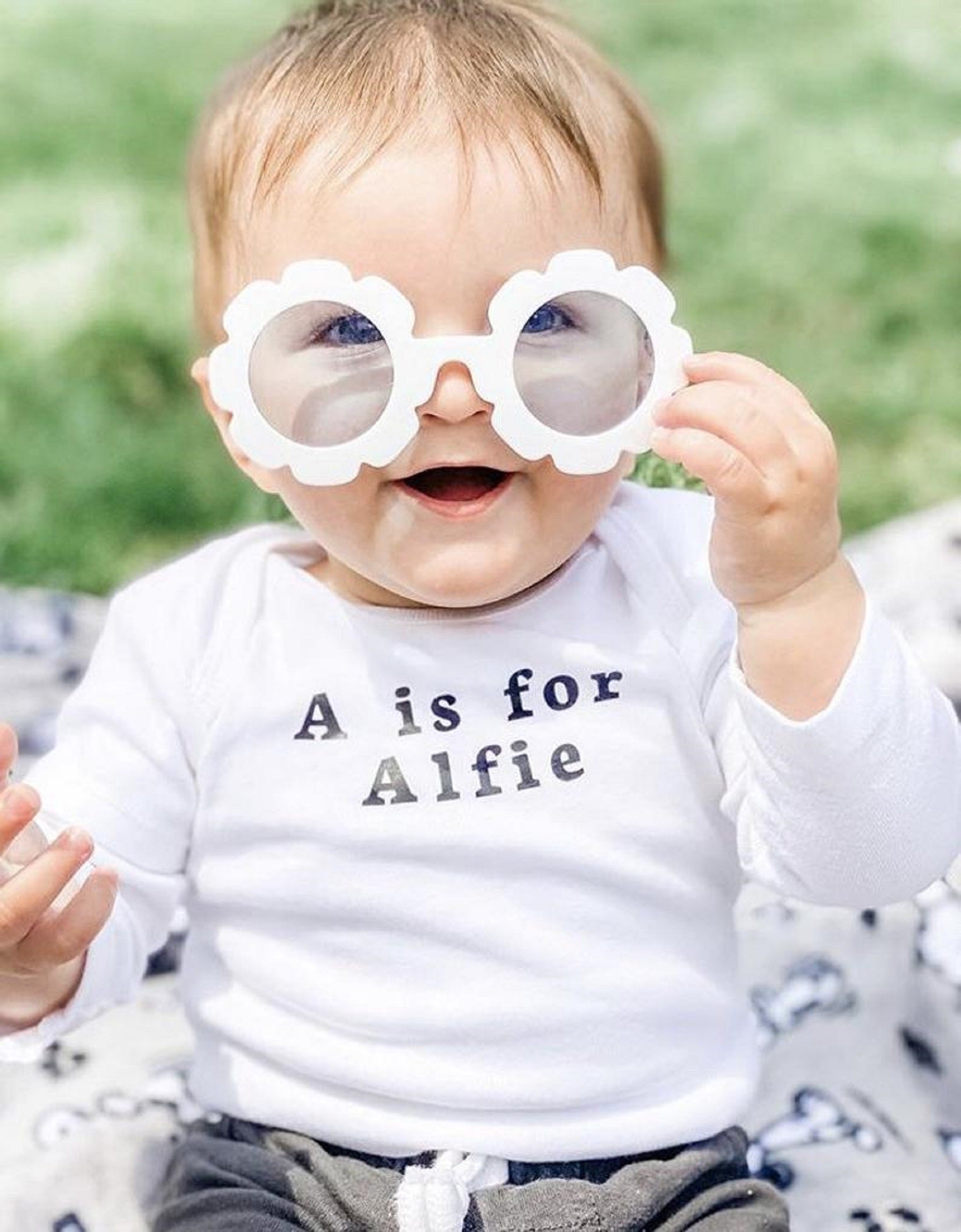 Baby best sale flower sunglasses